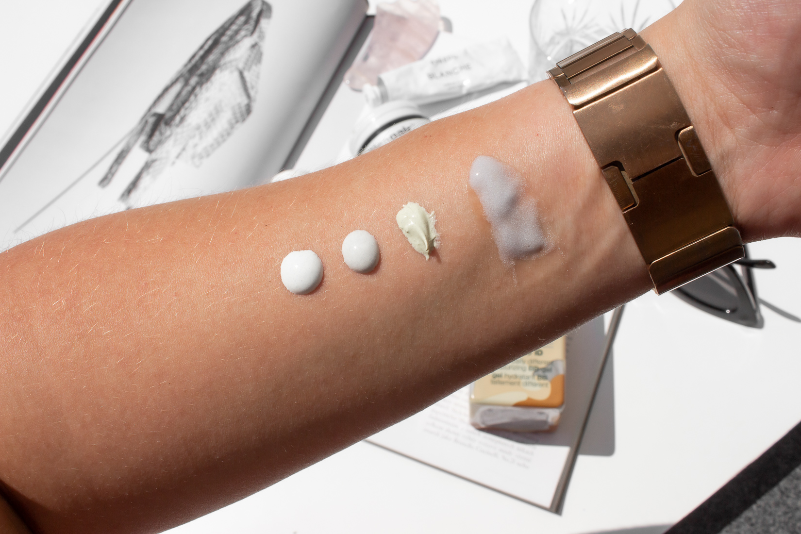 lehký krycí krém na léto clarins, clinique, dr. jart